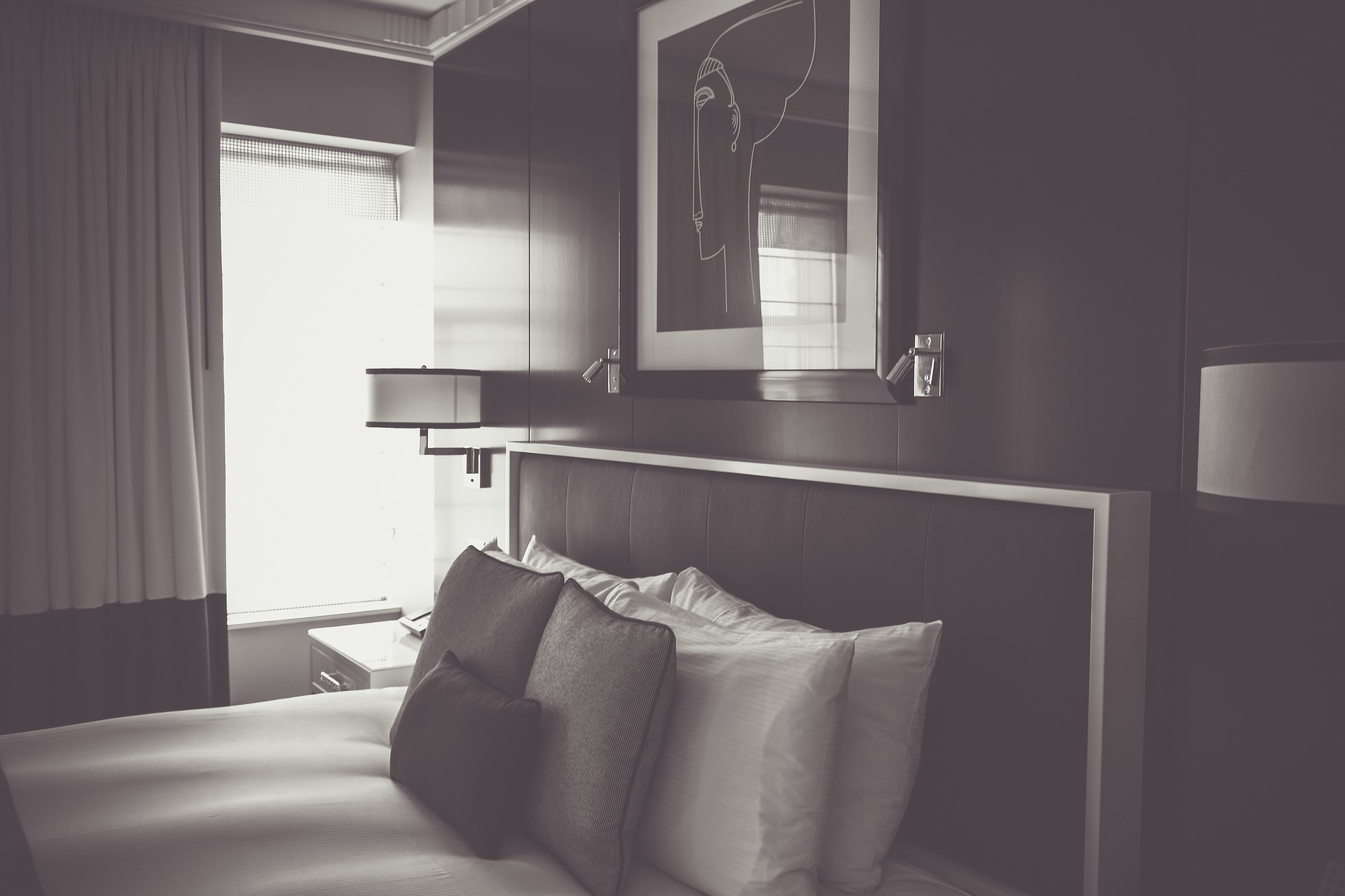 Quarto sobrio